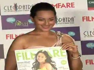 Sonakshi Sinha Gets Agitated At A Journalist On Launch Of Cover Page Of Filmfare