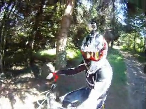 VTT DH Extrème Pic du Jer 26 06 2011 Part 1