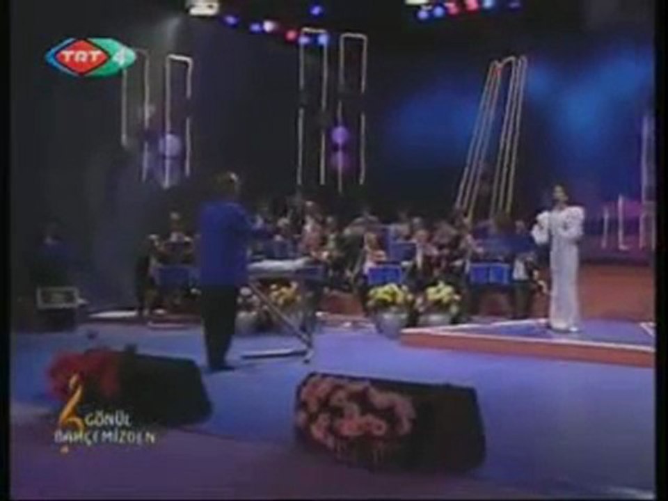 ELİF Güreşçi Çiftçioğlu--Seni Herkesten Kıskanıyorum