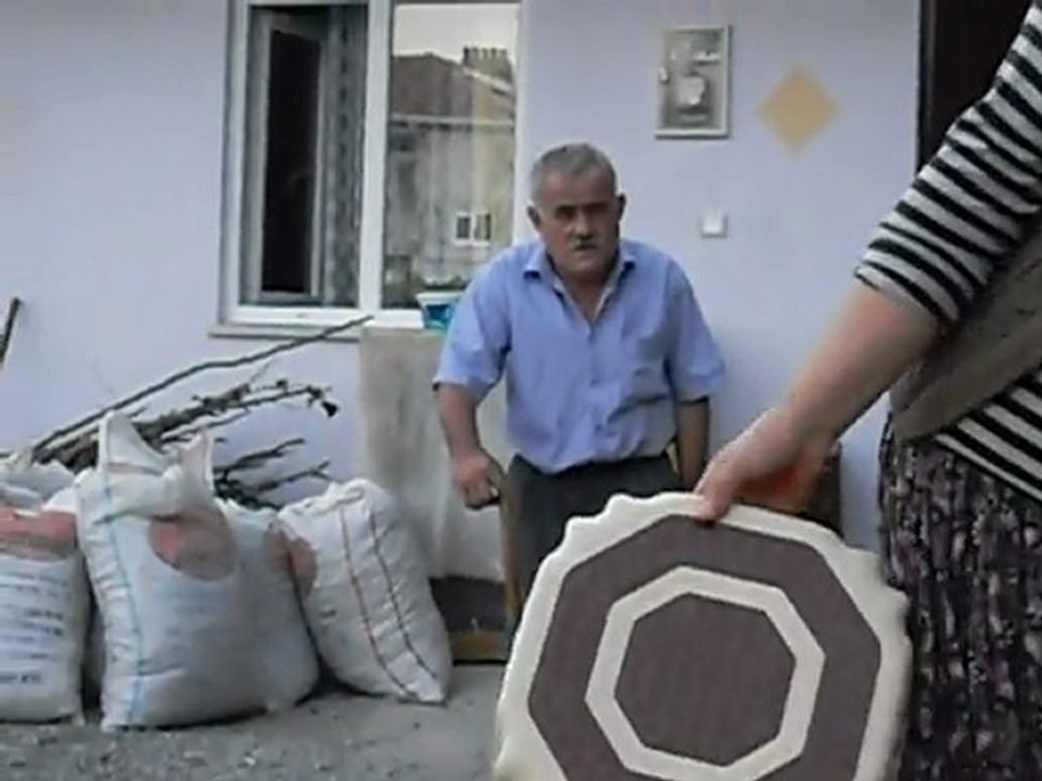 Niyazi Arslan Köyümüzün Fakirlerinden biri.