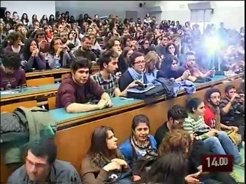 TG 15.04.10 Una lezione senza schemi, gli Afterhours in cattedra all'Ateneo di Bari