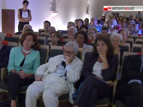 TG 22.06.11 Un libro per festeggiare i 50 anni di insegnamento di Vito Amoruso