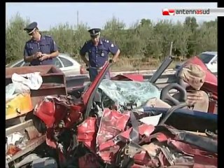 TG 01.09.11 Incidente mortale nel tarantino, 3 morti e 23 feriti