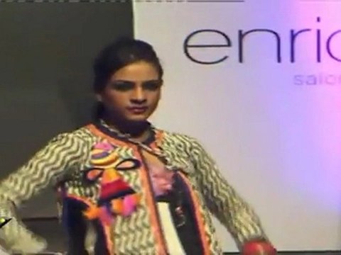 Hot babes on ramp for TASSEL Designer's Awards 2011