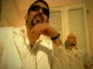 Akro - Elle Veut (con Roldán González de Orishas)