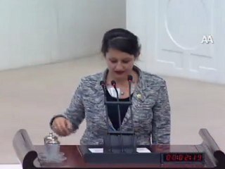 ''Pantolon yasağı'' kalkıyor