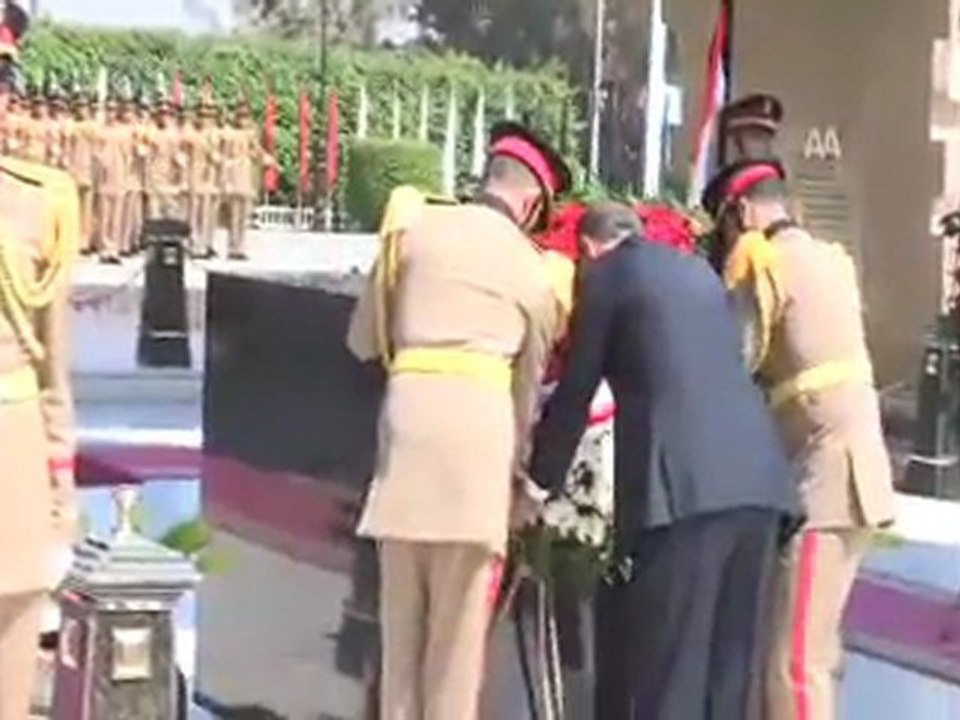 Erdoğan, Meçhul Asker Anıtı'nda