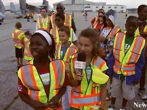 NewCa.com: Canadian Forces Snowbirds at the Canadian International Air Show 2011