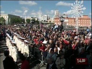 TG 08.05.10 San Nicola va per mare, tantissimi i baresi dietro le transenne