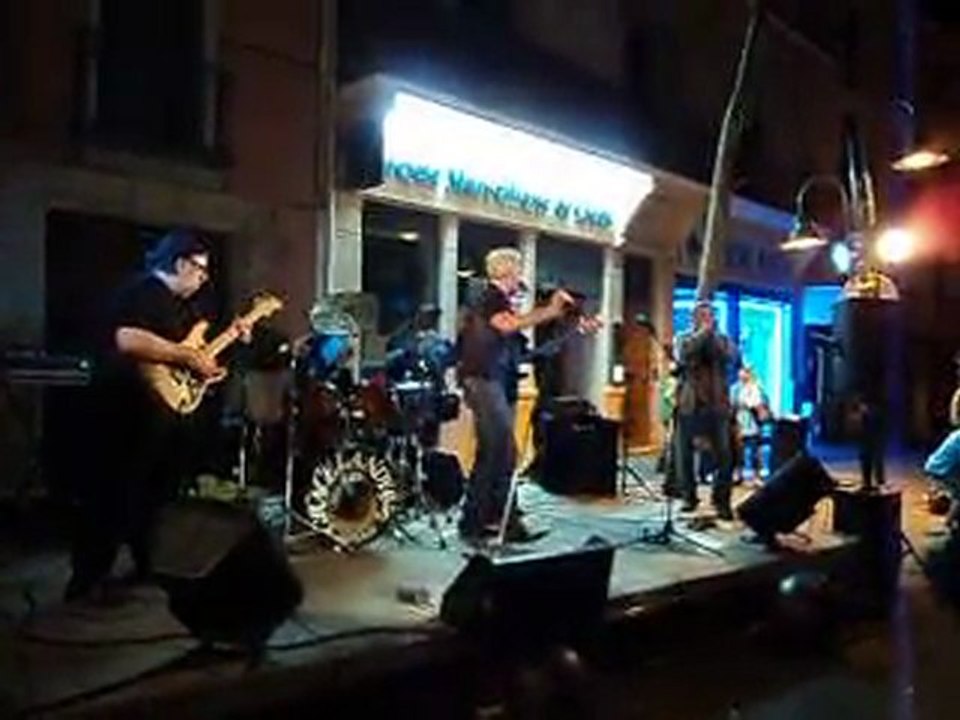 Les GRACELANDERS  "GOOD ROCKING TONIGHT" (extrait) CONCERT du Ven. 26 Aout 2011!!! PLACE DU FRANCE, CERET P.O.
