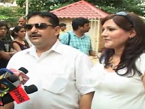 MAHURAT OF FILM DAL ME KUCH KALA HAI - 01.mp4