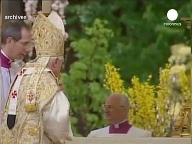 Video Il Papa denunciato al Tribunale dell'Aja