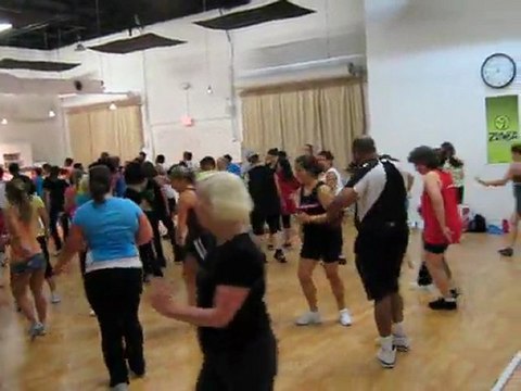STUDIO JEAR'S LEAD INSTRUCTOR JEROME - RUMBA BUMBA - ZUMBA FITNESS IN JACKSONVILLE, FL!