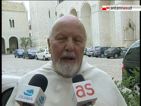 TG 04.06.10 Bari, lavori di restauro per l'arco San Nicola nella città vecchia