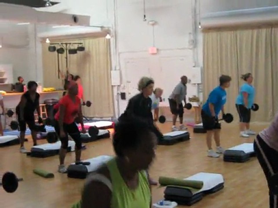 LES MILLS "BODYPUMP" (Weight Training) @ STUDIO JEAR GROUP FITNESS