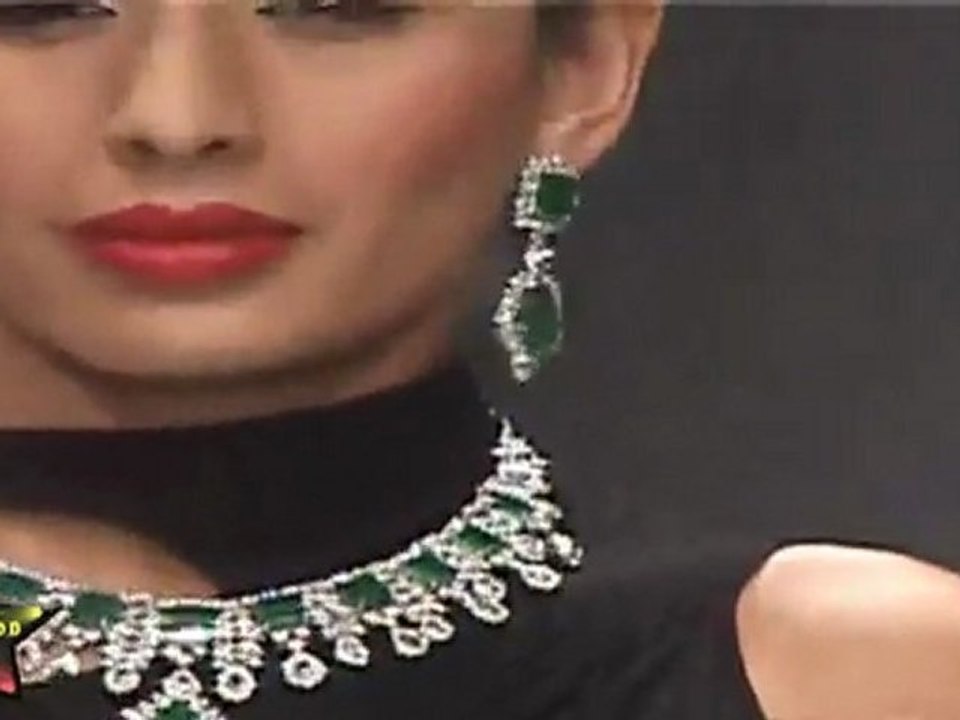 IIJW FASHION SHOW PART 09