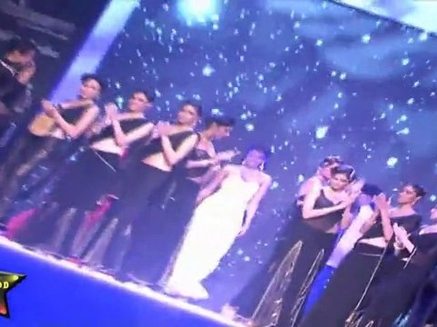 Galore Of Sexy Babes In A Sexy Black Attire At IIJW 2011