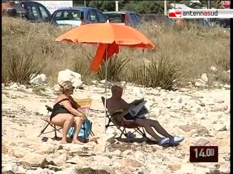 TG 18.08.10 Lungomare di Bari, lo stop agli appampamenti piace ai baresi