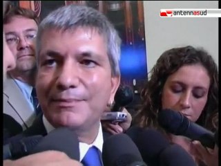 TG 29.09.10 Discorso Berlusconi, Vendola: "Passaggio mediocre ed irresponsabile"