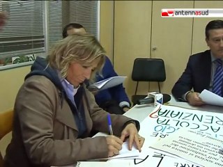 Video herunterladen: TG 11.10.10 Emergenza rifiuti nel Sud Est Barese, Vendola apre la discarica bis di Conversano