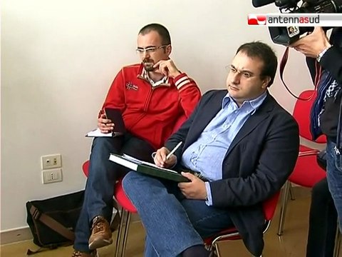 TG 27.10.10 L'inquinamento a Taranto? Stop della Regione Puglia