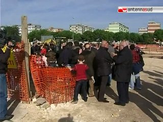 TG 09.12.10 Nuove case popolari a Japigia, Emiliano inaugura il cantiere