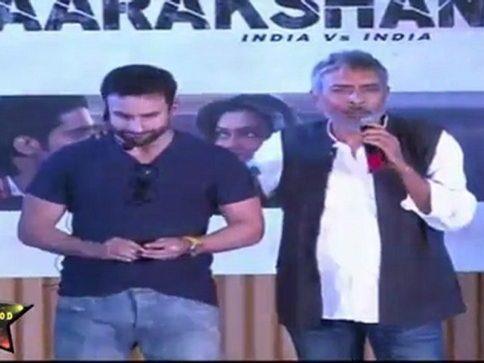 AARAKSHAN TEAM AT COLLAGE   02
