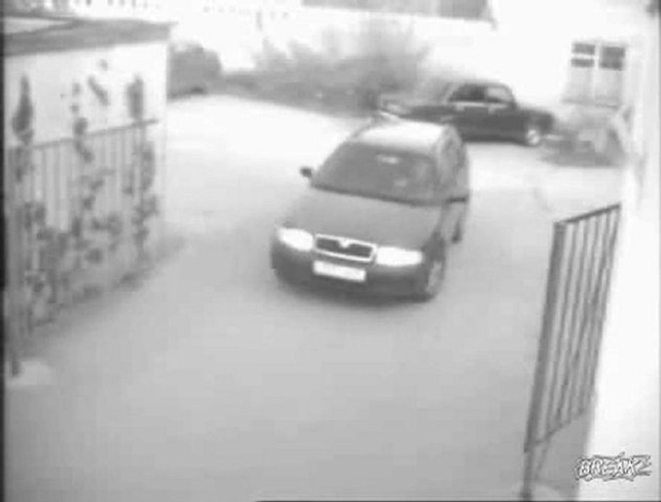 10 Personen nach Really Bad Car Tage Fail