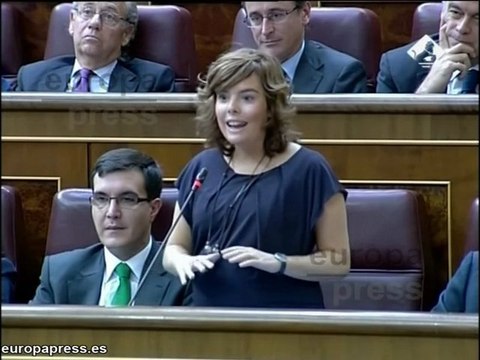 Sáenz de Santamaría critica medidas del Gobierno