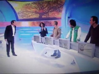 Kev Adams Attention A La Marche