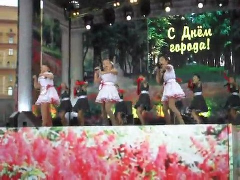 Страна Чудес -Марш веселых ребят,Ходит песенка по кругу,Оранжевая песня,Песня о доброте,Вместе весело шагать по просторам и Песня остается