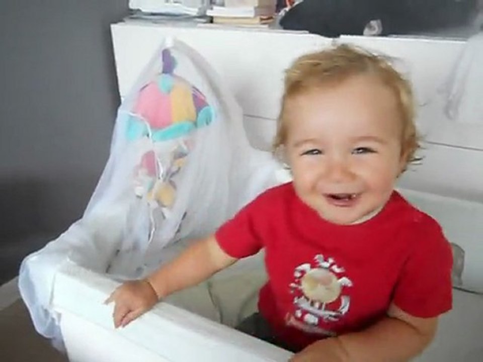 Bébé_ne_pleure_pas_01082011