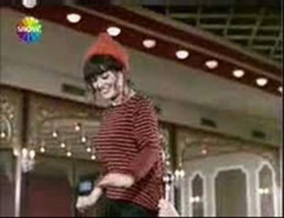 Tuğçe C. -Kıskanırım Seni Ben....Farklı bir yorum  ...