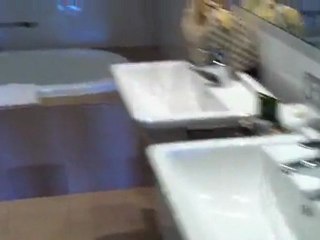 Broad beech Apartment Walk around