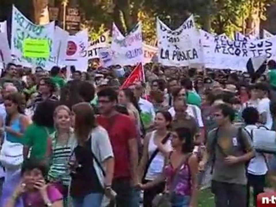 15.09.11 Italien - Bürger wüten gegen Sparzwang