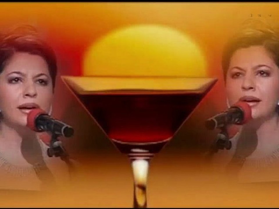 Çiğdem Gürdal / Hoş Geçir Gününü [HD]