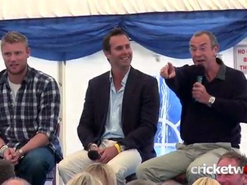 David Lloyd (Bumble) vs Murali - This Ground's Not Big Enough For Both Of Us!