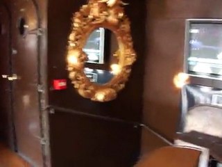 Diner - déjeuner sur un bâto péniche le libertalia