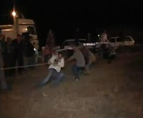 Halat çekme yarışması