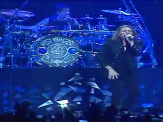 Maná llena el Palacio de los Deportes de Madrid con más luz que drama