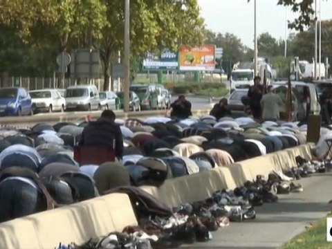 Nouvelle prière dans la rue à Gennevilliers