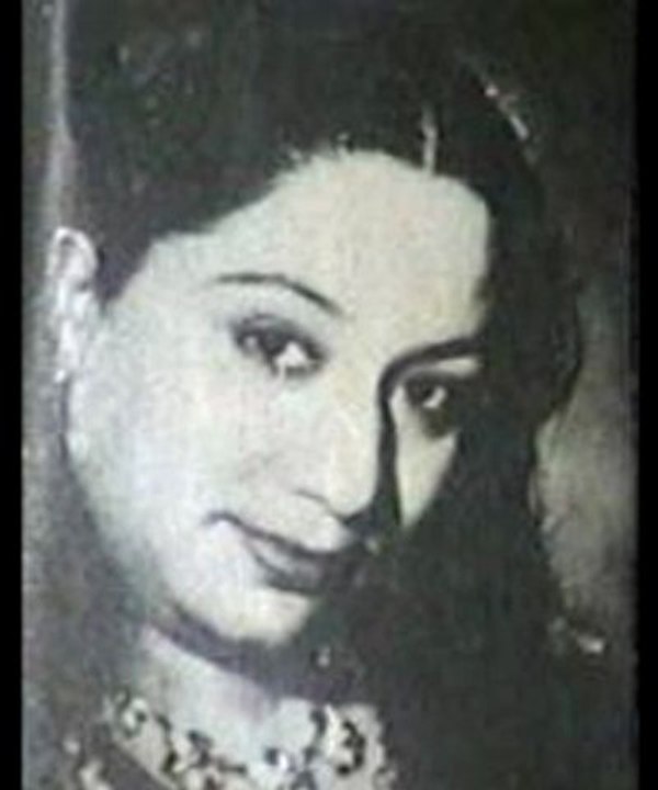 Boley man ki maina piyaa ka pyaara naam (Anban) (1944)