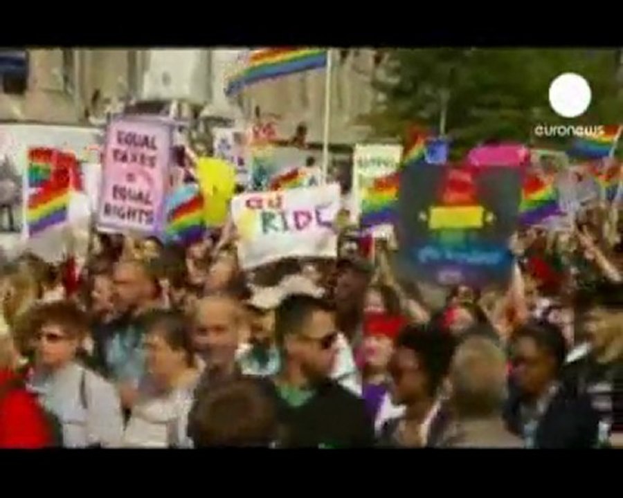 Gays no pueden donar sangre en EEUU ¿hablarán los medios de régimen homófobo