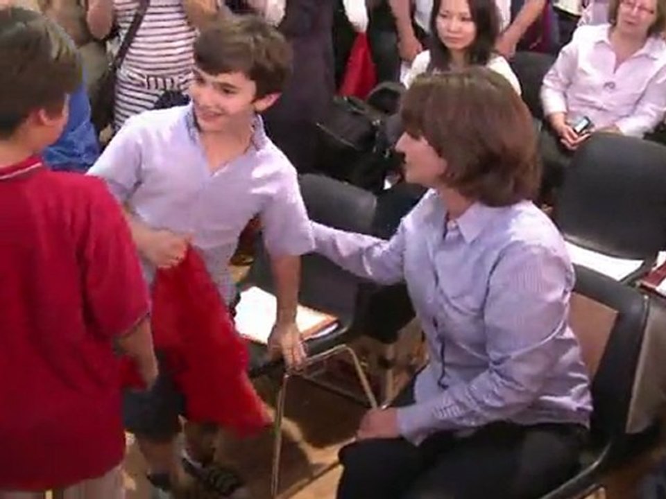 ويب-الانتخابات التمهيدية للحزب الاشتراكي الفرنسي تشتد