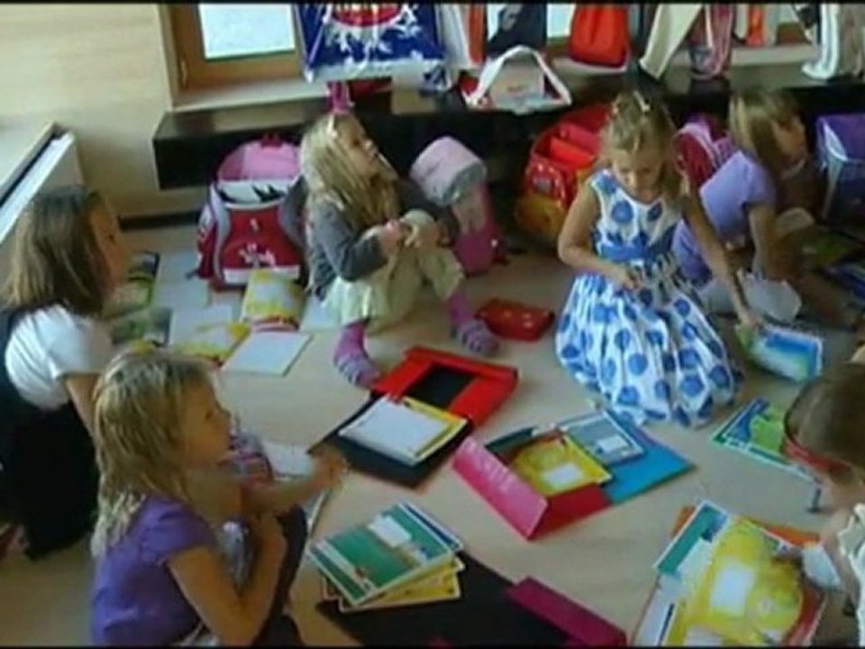 1.Schultag 2011 in der Volksschule  Weyer