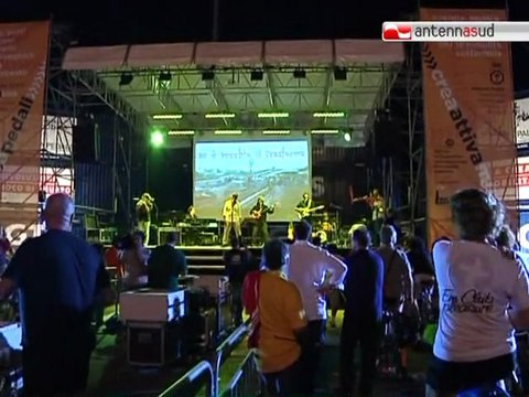TG 16.09.11 La Puglia pedala... e genera un concerto a Bari