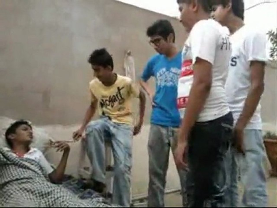 Pakistanis Jaago Uthoo