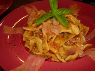 tagliatelles rosso saumon fumé