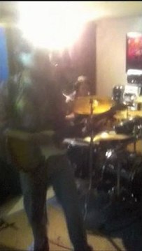 Flush-Territorial Pissings (Nirvana cover)