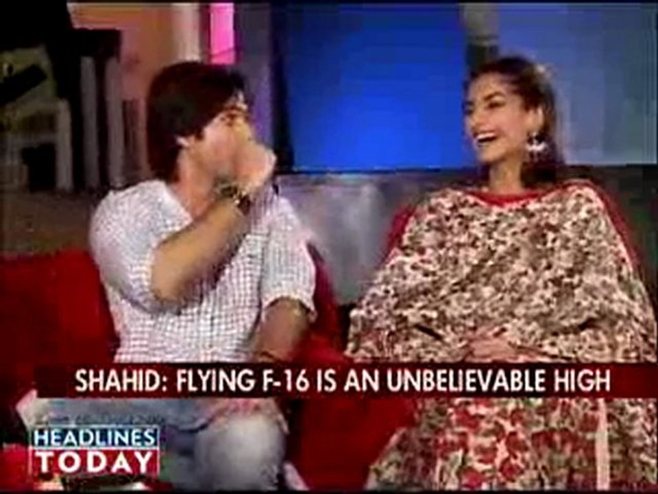 On The Couch With Koel 17th September 2011 Shahid Kapoor, Sonam Kapoor part 5